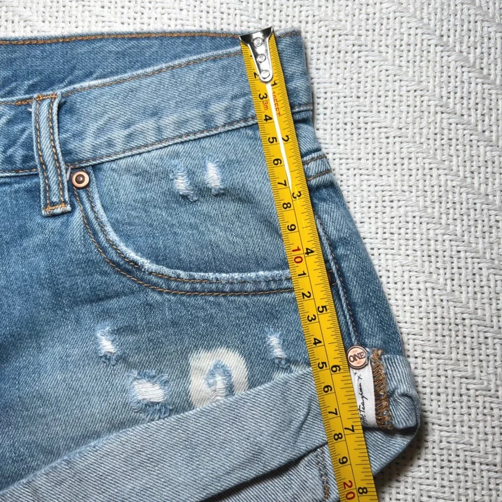 One Teaspoon Bandits Low Rise Distressed Denim Shorts Cuffed Size 25/28